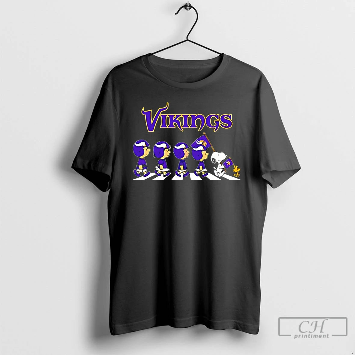 Classic Peanuts X Minnesota Vikings Football Flag Walking