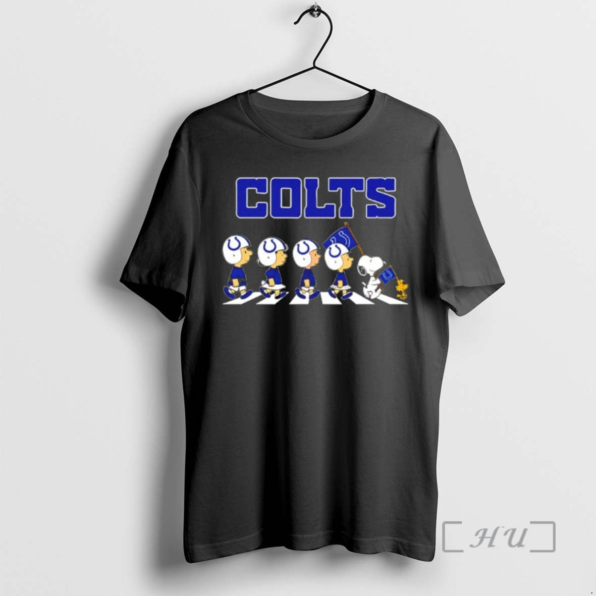 Officials Peanuts X Indianapolis Colts Football Flag Walking